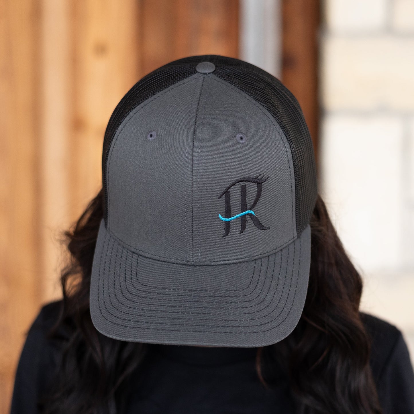 horse Konfidence cap